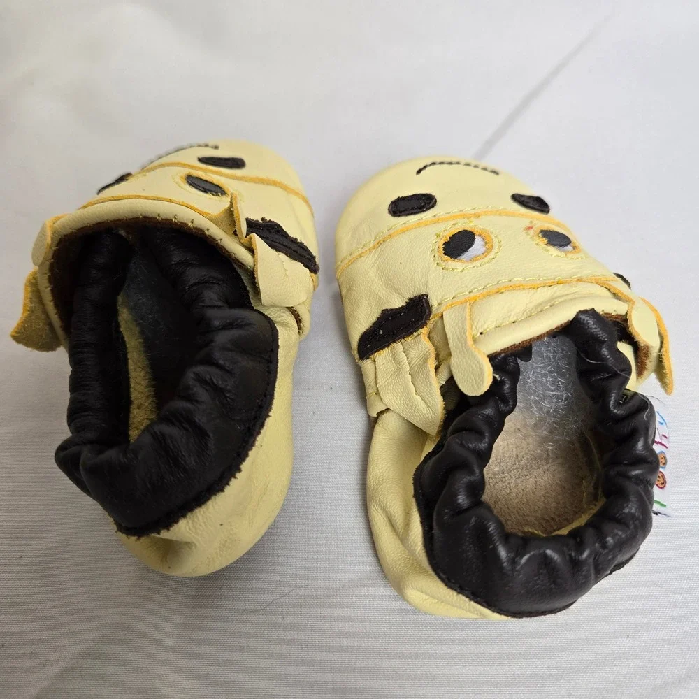 Pooky Babies Infant Shoes 0-6 Months Yellow Black Whimsical Bee Design Y2K